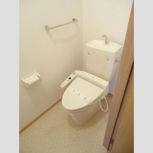 トイレ (トイレ(温水洗浄暖房便座付))