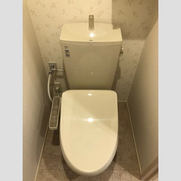 トイレ (トイレ(温水洗浄便座))