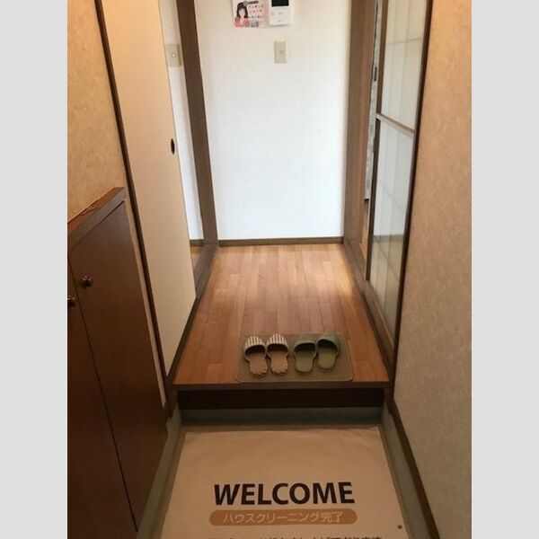 玄関 (玄関)