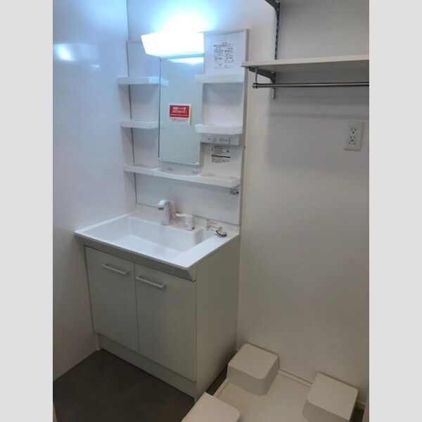 洗面所 (洗髪洗面化粧台)