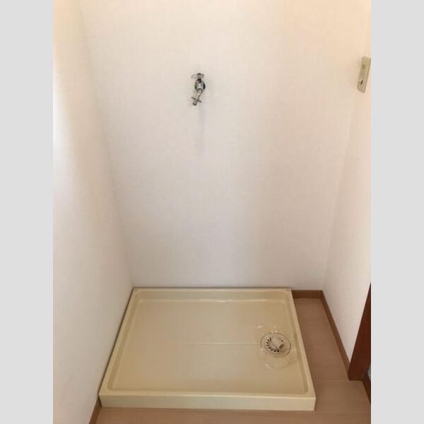 その他 (洗濯機置場)