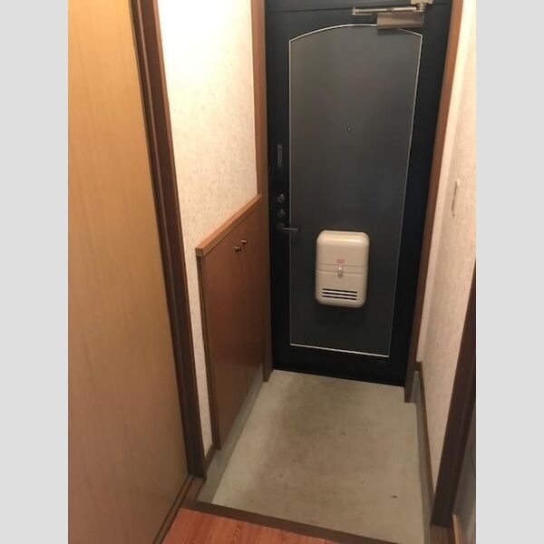玄関 (玄関)
