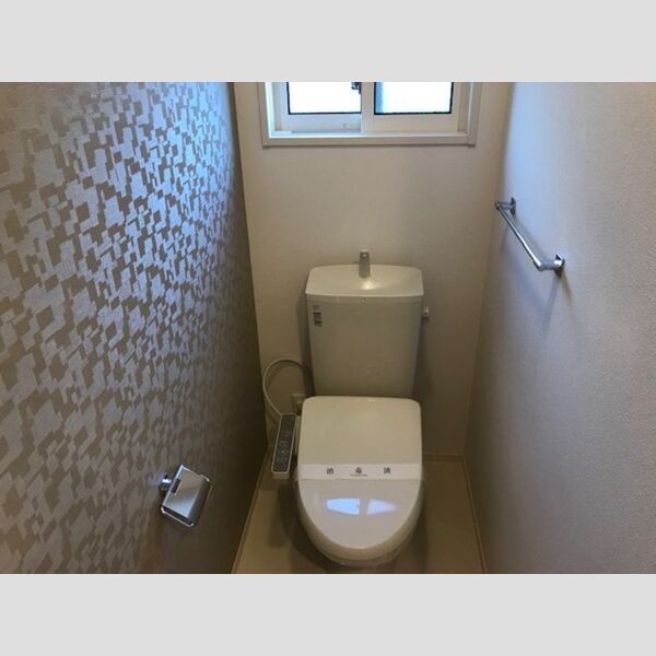 トイレ (トイレ)