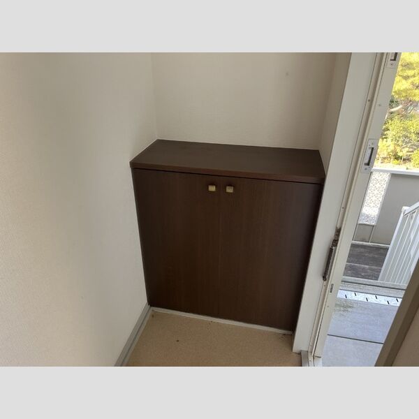 玄関 (玄関)