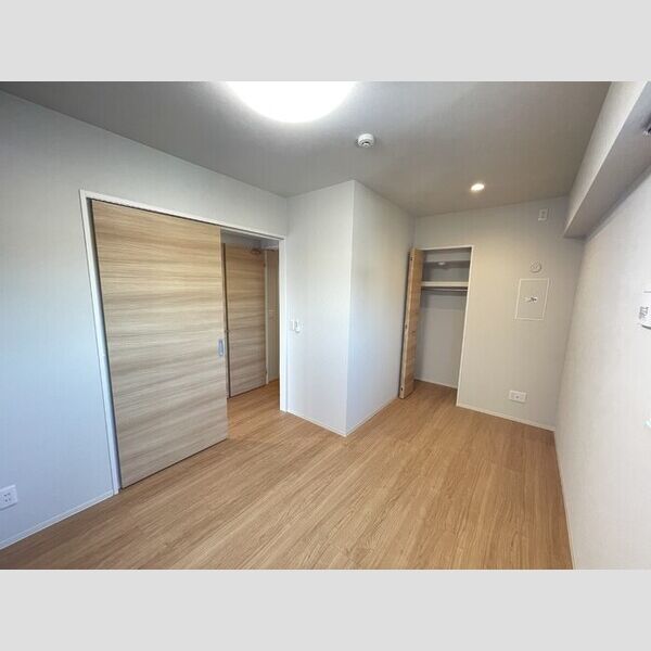 その他 (洋室6.3帖)