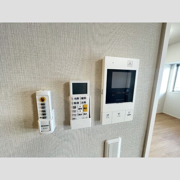 その他設備 (モニタ付きインターホン)