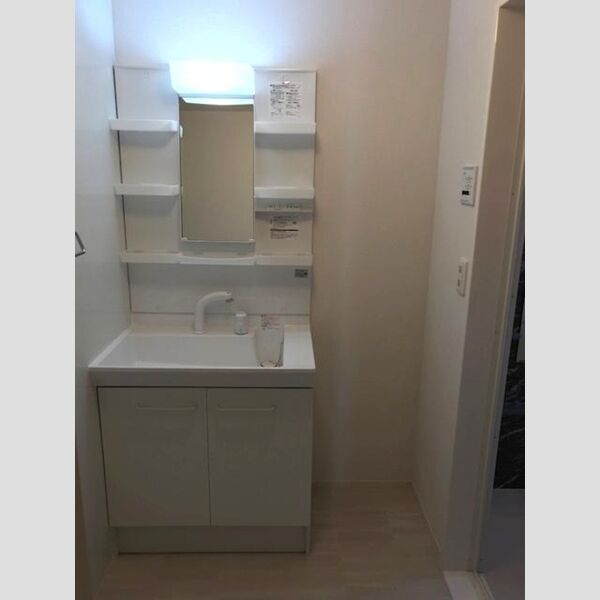 洗面所 (洗面室)