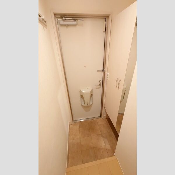 玄関 (玄関)