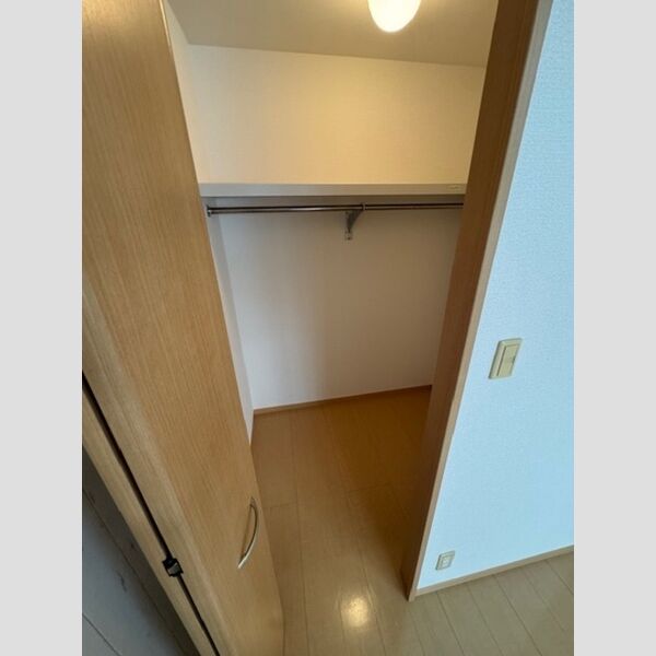 収納 (ウォークインクローゼット)