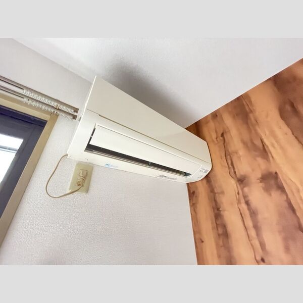 その他設備 (エアコン)