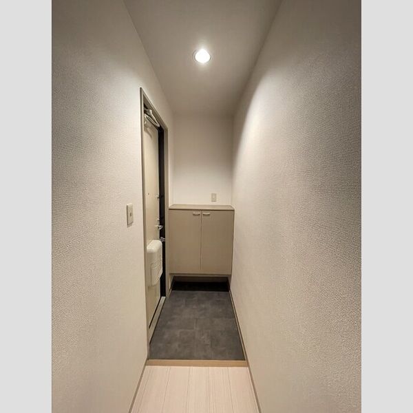 玄関 (玄関)