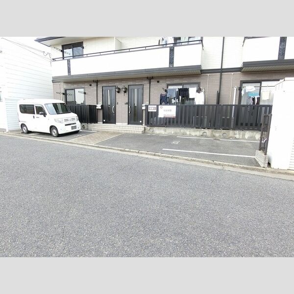 駐車場 (駐車場)