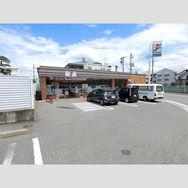 現地周辺 (セブンイレブン広島長束3丁目店まで652m)