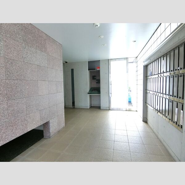 現地周辺 (オートロック・集合ポスト)