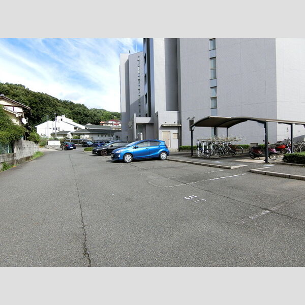 駐車場 (駐車場)