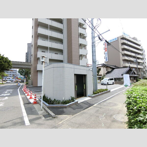現地周辺 (ゴミステーション)