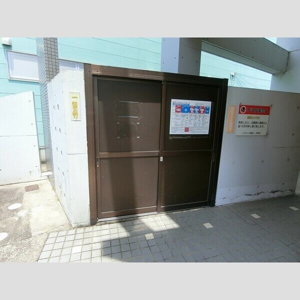 現地周辺 (ごみステーション)