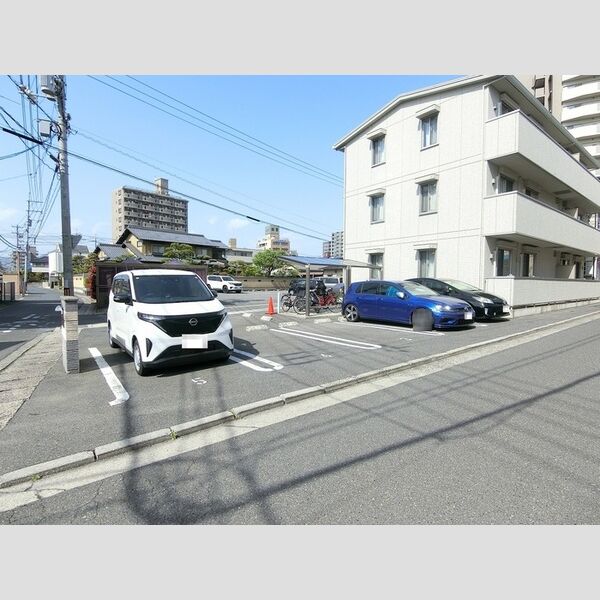 駐車場 (駐車場)