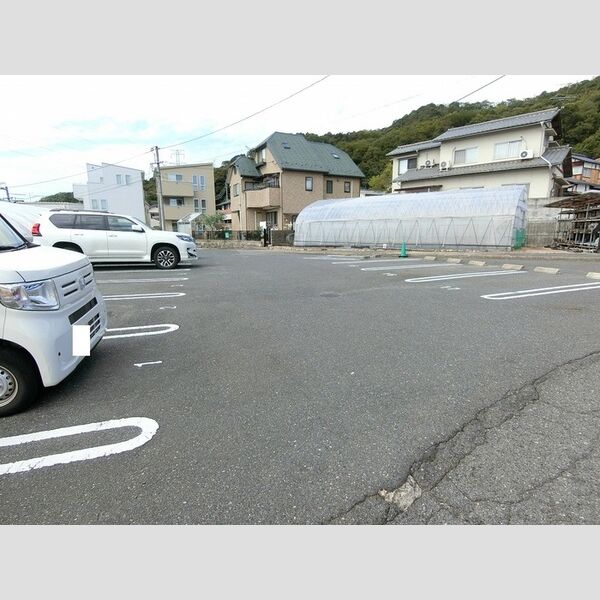 駐車場 (駐車場)
