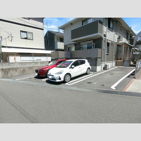 駐車場 (駐車場)