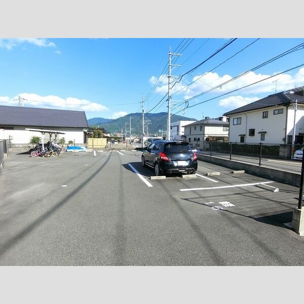 駐車場 (駐車場)