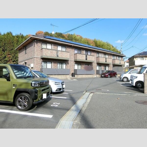 駐車場 (駐車場)