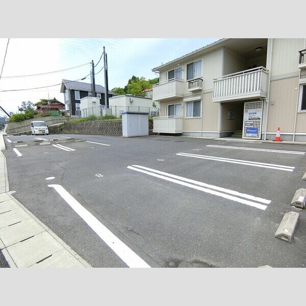 駐車場 (駐車場)