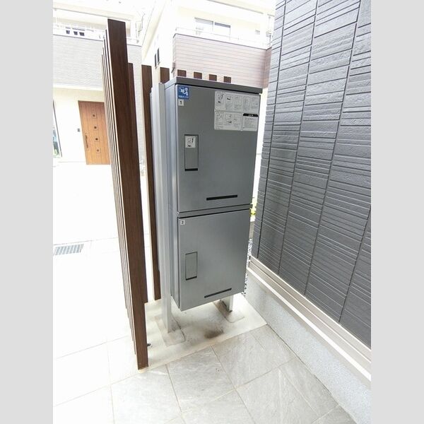 現地周辺 (宅配BOX)