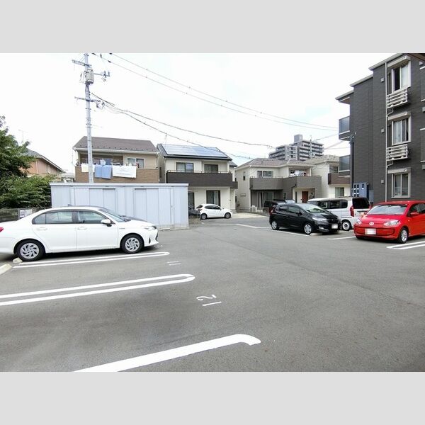 駐車場 (駐車場)