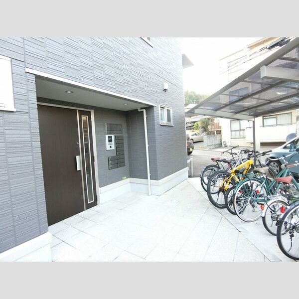 駐車場 (駐輪場・オートロック)