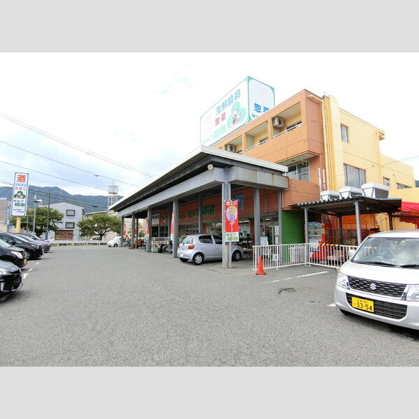 現地周辺 (セルフ稲田まで850m)