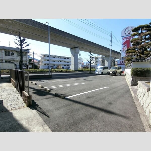 駐車場 (駐車場)