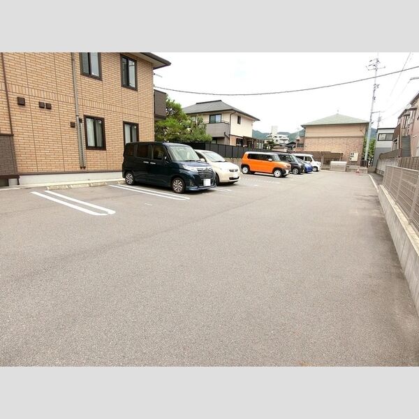 駐車場 (駐車場)