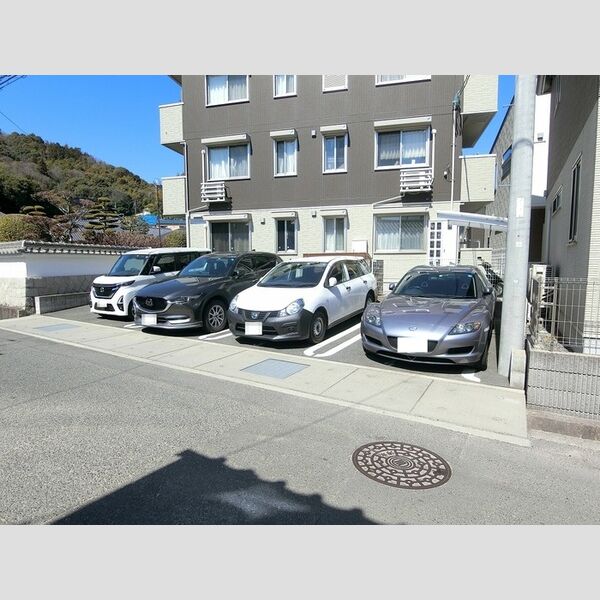 駐車場 (駐車場)