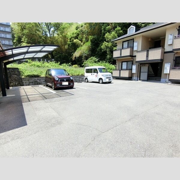 駐車場 (駐車場)