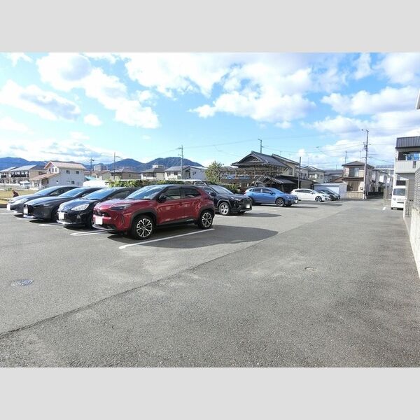 駐車場 (駐車場)
