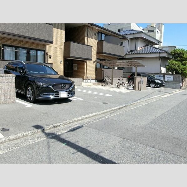 駐車場 (駐車場)