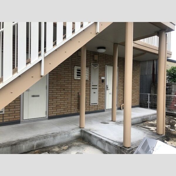 エントランス (エントランス)