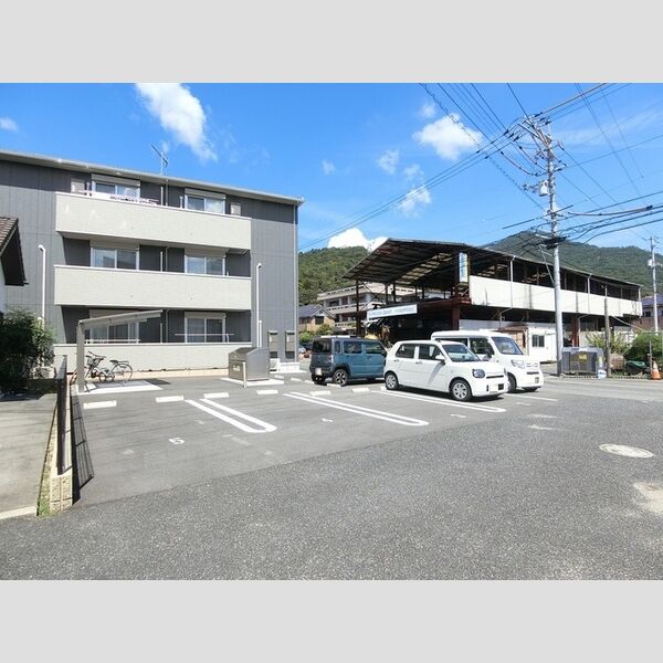 駐車場 (駐車場)