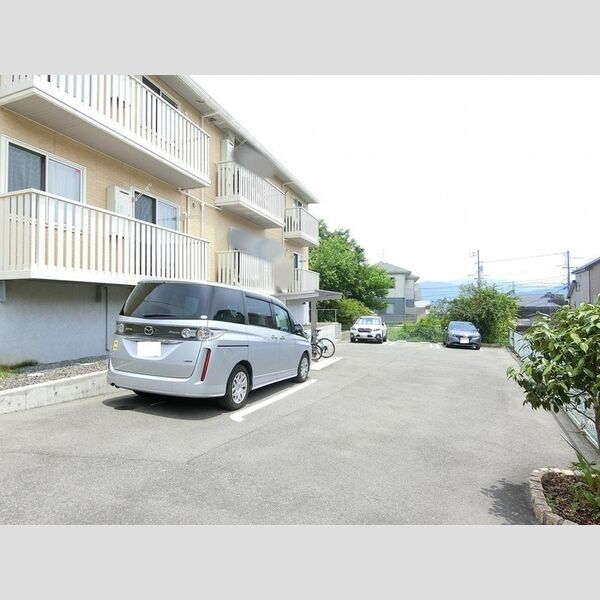 駐車場 (駐車場)