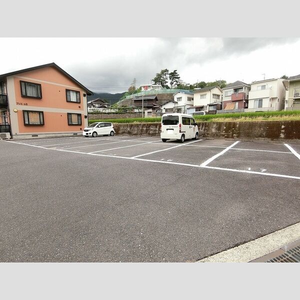駐車場 (駐車場)