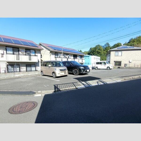 駐車場 (駐車場)