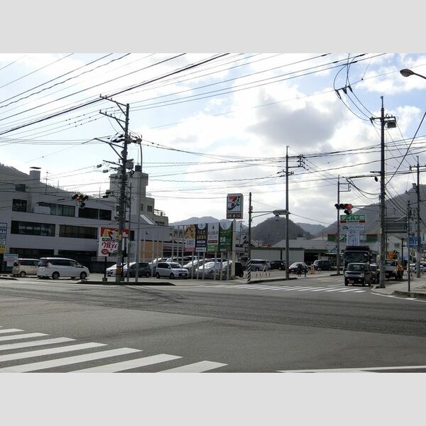 現地周辺 (セブンイレブン可部郵便局前店)