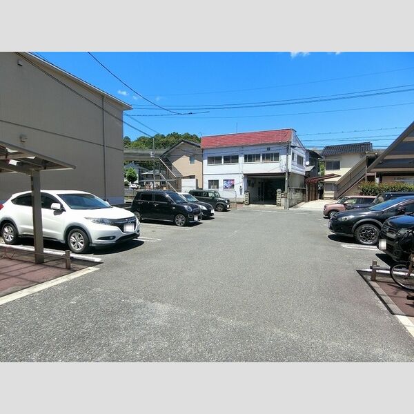 駐車場 (駐車場)