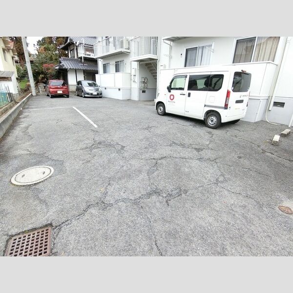 駐車場 (駐車場)