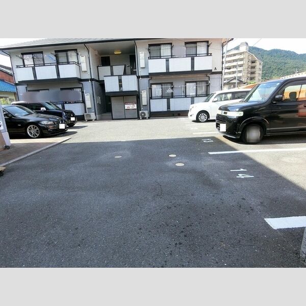 駐車場 (駐車場)