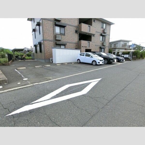 駐車場 (駐車場)