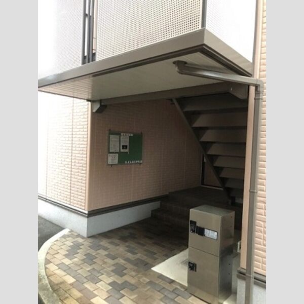 エントランス (エントランス)