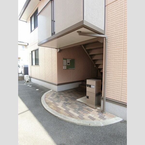 エントランス (エントランス)