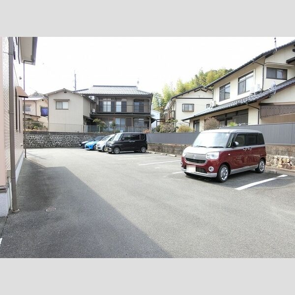 駐車場 (駐車場)